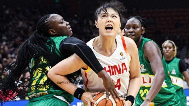 世界杯苹果下载-世界杯资格赛首战轻取马里，“以胜代练”的中国女篮目标不止“抢门票”